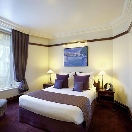 皇家庞特酒店 巴黎 外观 照片 A room at the hotel