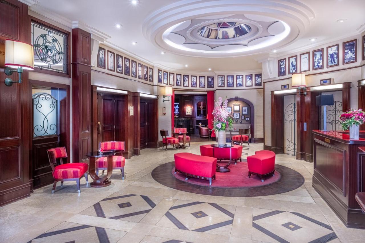 皇家庞特酒店 巴黎 外观 照片 The lobby of the hotel