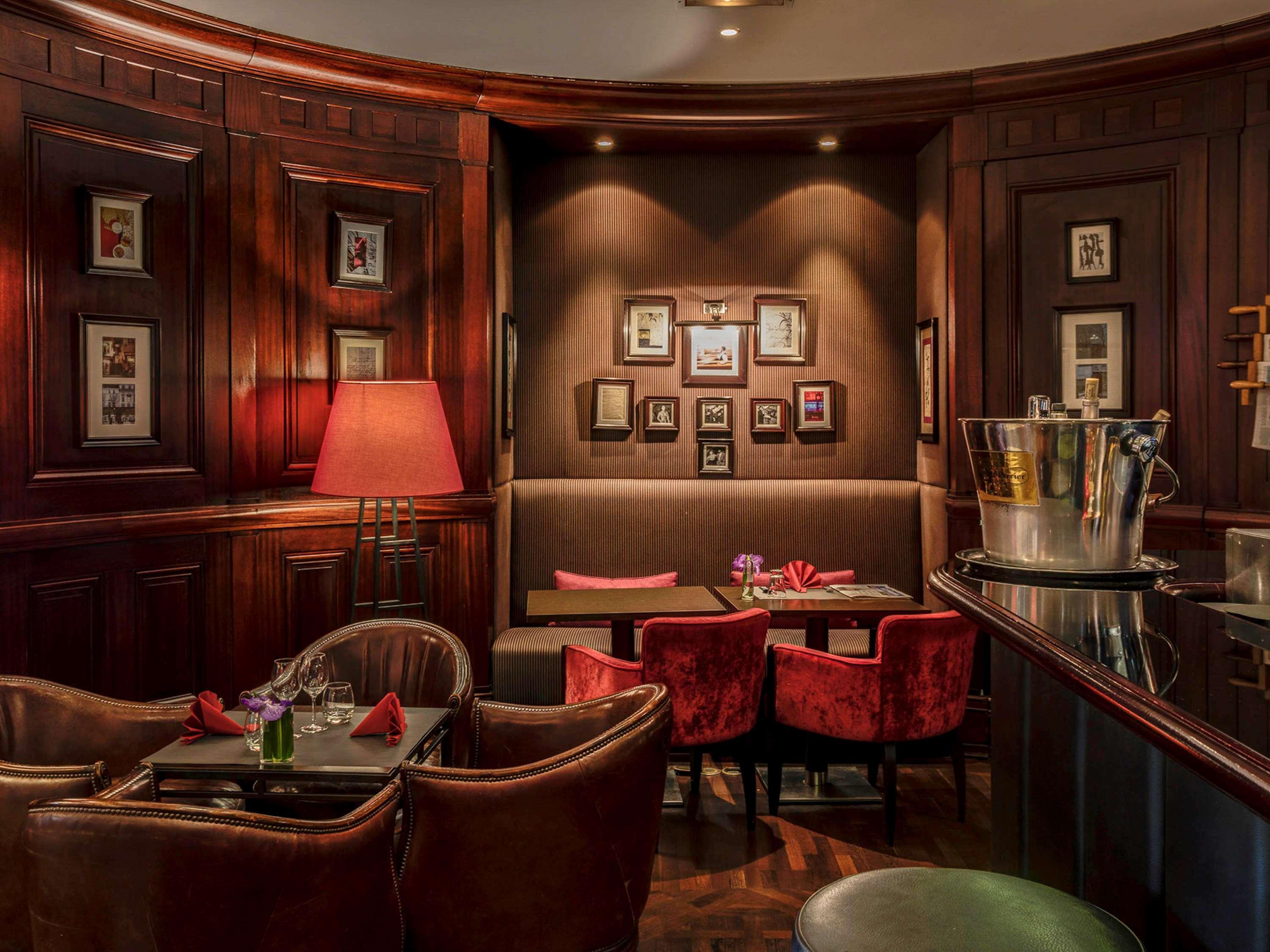 皇家庞特酒店 巴黎 外观 照片 The bar at the Ritz